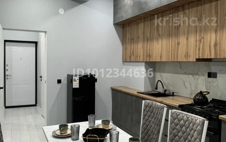 1-бөлмелі пәтер · 45 м² · 4/5 қабат, мкр Нурсая, Абиш Кекильбайулы 60/2 — ЖК Samal Town, бағасы: 200 000 ₸ в Атырау — фото 2