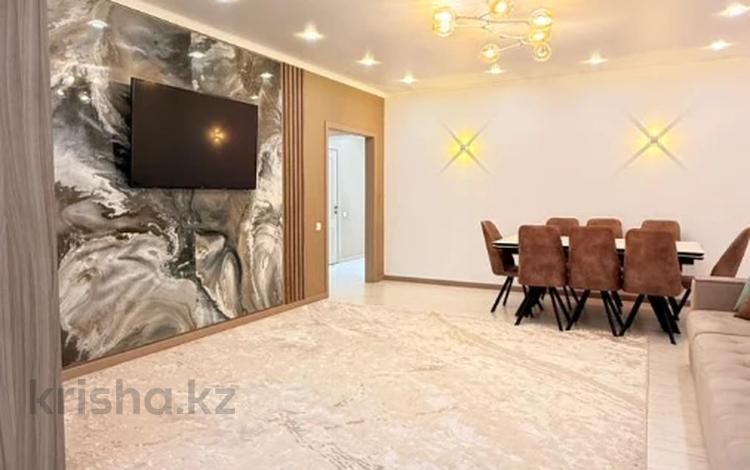 4-комнатная квартира · 150 м² · 1/5 этаж, Л.Толстого — 3 школы за 70 млн ₸ в Уральске — фото 2
