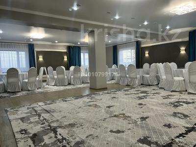 Дом · 4 комнаты · 270 м², Пионерская за 120 000 ₸ в Новоишимском