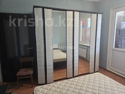 2-бөлмелі пәтер · 60 м² · 8/9 қабат, Ақсай-4 ш/а. 94, бағасы: 300 000 ₸ в Алматы, Ауэзовский р-н