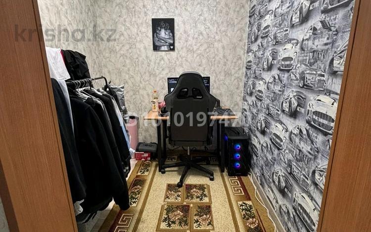 2-бөлмелі пәтер · 42 м² · 2/5 қабат, Наразбаева 36 — Район 45 аптеки, бағасы: 17.9 млн ₸ в Усть-Каменогорске, Ульбинский — фото 2