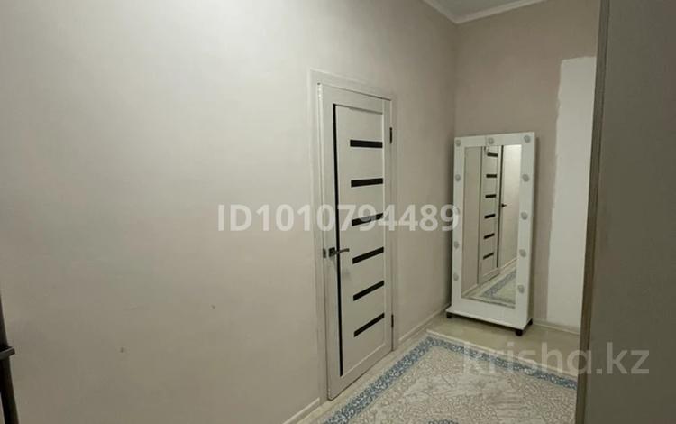 1-бөлмелі пәтер · 39.4 м² · 1/3 қабат, мкр Кунгей , Ондасынова 8, бағасы: 19.5 млн ₸ в Караганде, Казыбек би р-н — фото 2