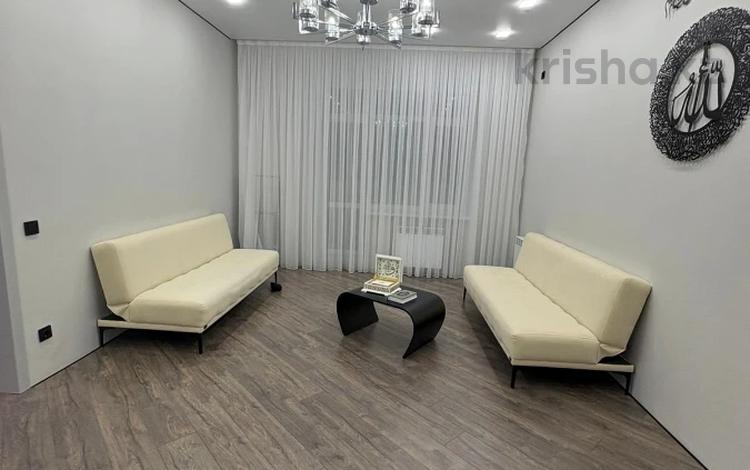3-комнатная квартира · 104 м² · 2/5 этаж, мкр. Алтын орда за 55 млн ₸ в Актобе — фото 15