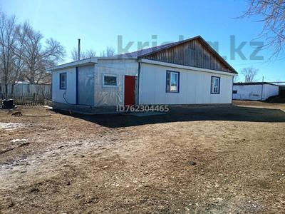 Отдельный дом · 3 комнаты · 124 м² · 12.17 сот., Сарысай ауылы 1 мамыр 7 — Больницы за 6.5 млн 〒 в Хромтау
