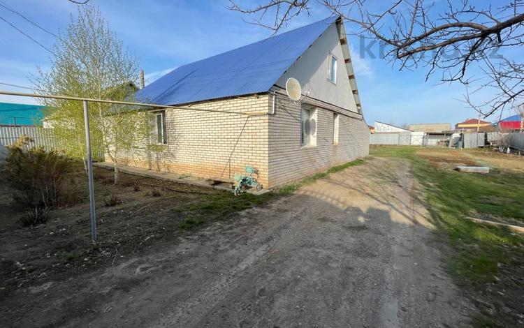 Жеке үй · 4 бөлме · 120.5 м² · 10 жүзд., Яблоневая, бағасы: 50 млн ₸ в Уральске — фото 3