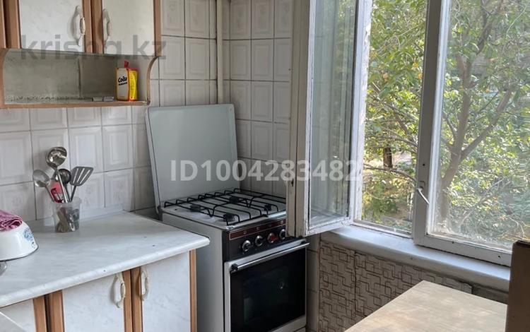 3-бөлмелі пәтер · 60 м² · 3/5 қабат, Байтурсынова 8, бағасы: 300 000 ₸ в Алматы, Алмалинский р-н — фото 2