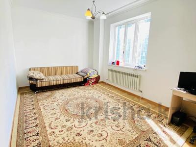 2-комнатная квартира, 60 м², 6/15 этаж, Кошкарбаева за ~ 27 млн 〒 в Астане, Алматы р-н