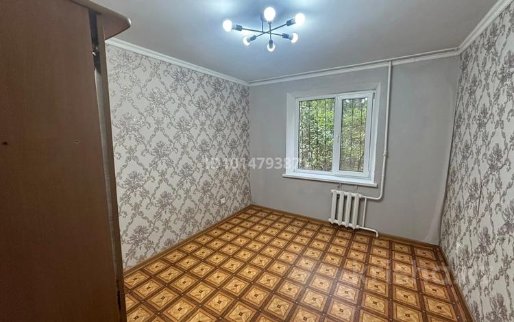 3-комнатная квартира · 69.2 м² · 1/5 этаж, мкр 4 18 за 24 млн ₸ в Уральске — фото 2
