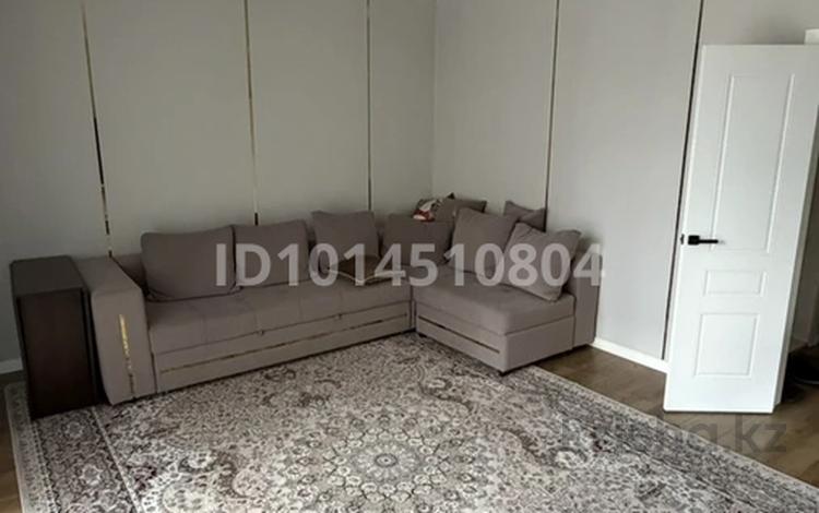 3-комнатная квартира · 82 м² · 1/5 этаж, мкр Михайловка , Сакена Сейфуллина 10 за 53 млн ₸ в Караганде, Казыбек би р-н — фото 2