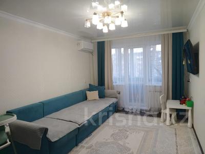 3-комнатная квартира, 59.5 м², 3/5 этаж, пр. Абдирова за ~ 25 млн 〒 в Караганде, Казыбек би р-н