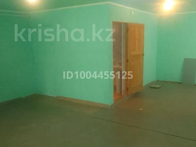 2-комнатная квартира · 50 м² · 1/3 этаж, мкр 41-й разъезд, Мкр 41-й разъезд 230 — Возле школы милиции за 8 млн 〒 в Актобе