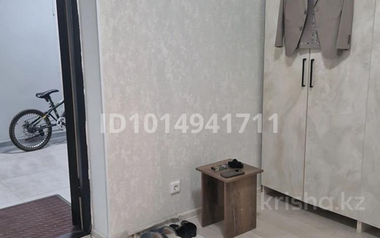 1-бөлмелі пәтер · 41.7 м² · 3/12 қабат, Тұран ш/а 3401/15 — Казына маркет, бағасы: 23 млн ₸ в Шымкенте, Каратауский р-н — фото 2