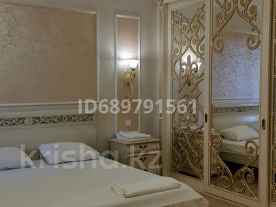 2-комнатная квартира, 130 м², 7/11 этаж посуточно, проспект Кунаева 36 за 25 000 〒 в Шымкенте, Аль-Фарабийский р-н