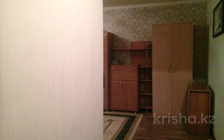 1-комнатная квартира, 33 м², 5/5 этаж, Дуйсенова 25 за 20.5 млн 〒 в Алматы, Алмалинский р-н — фото 2