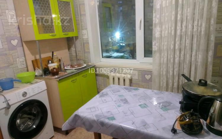 2-бөлмелі пәтер · 47 м² · 3/5 қабат, 408квартал, бағасы: 130 000 ₸ в Семее, Красный Кордон — фото 18