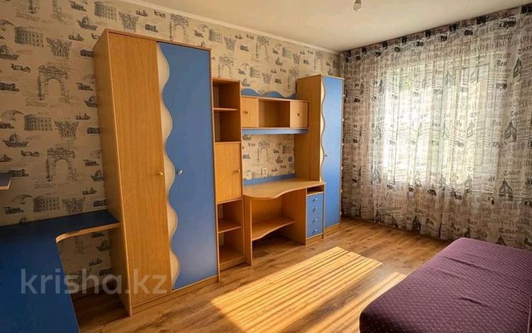 4-бөлмелі пәтер · 74 м² · 2/6 қабат, Момышулы 60, бағасы: 27 млн ₸ в Кокшетау — фото 2