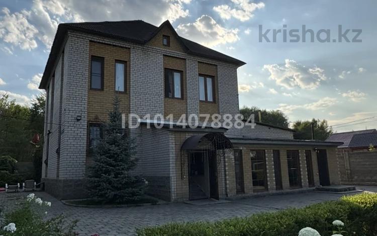 Отдельный дом · 5 комнат · 270 м² · 12 сот., Момышулы 28/2 за 105 млн ₸ в Усть-Каменогорске, Ульбинский — фото 2