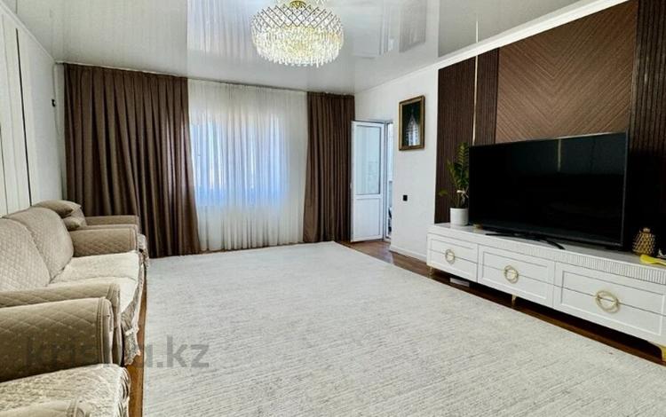 3-комнатная квартира · 107.4 м² · 4/16 этаж, Мамыр-1 за 96 млн ₸ в Алматы, Ауэзовский р-н — фото 3