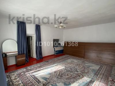 Отдельный дом · 3 комнаты · 152.73 м² · 6 сот., Б.Ақшаұлы 62 — Жақын жерде жд вокзал,31-ші мектеп,Нұрбек тойханасы,Олжас дүкені бар за ~ 7 млн 〒 в Туркестане