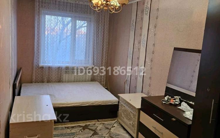 2-комнатная квартира, 44 м², 5/5 этаж помесячно, Майкудук, Майкудук, 15й микрорайон 17