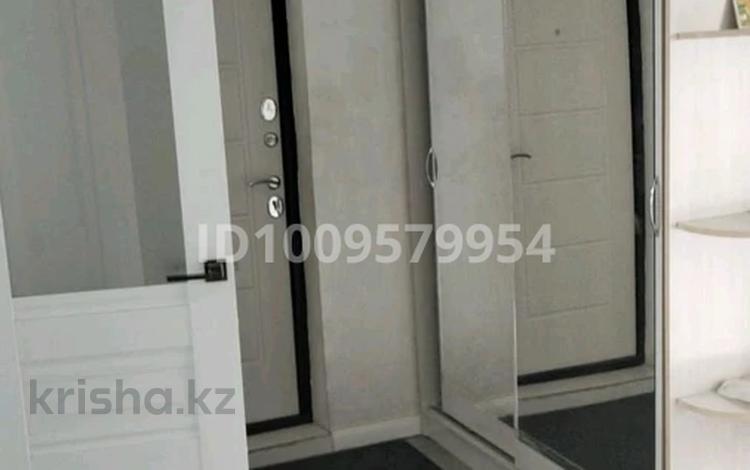 3-комнатная квартира · 69 м² · 3/5 этаж, Мерей 12 дом — Запыд Мерей за 150 000 〒 в  — фото 2