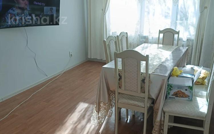 1-комнатная квартира, 35 м², 2/5 этаж помесячно, Достык 25 за 80 000 〒 в Талдыкоргане — фото 2