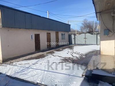 Часть дома · 3 комнаты · 100 м² · 3 сот., Жанадаур, Мира 1/2 — Рядом со школой за 28 млн ₸ в Алатау