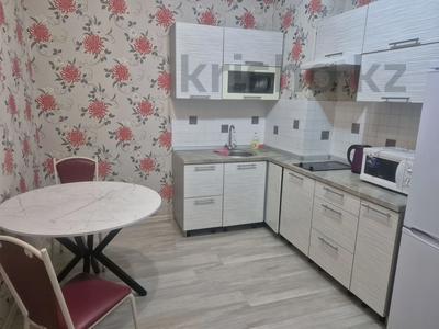 1-бөлмелі пәтер · 48 м² · 15/15 қабат, Зенкова 59 — Кабанбай, бағасы: 18 000 ₸ в Алматы, Медеуский р-н