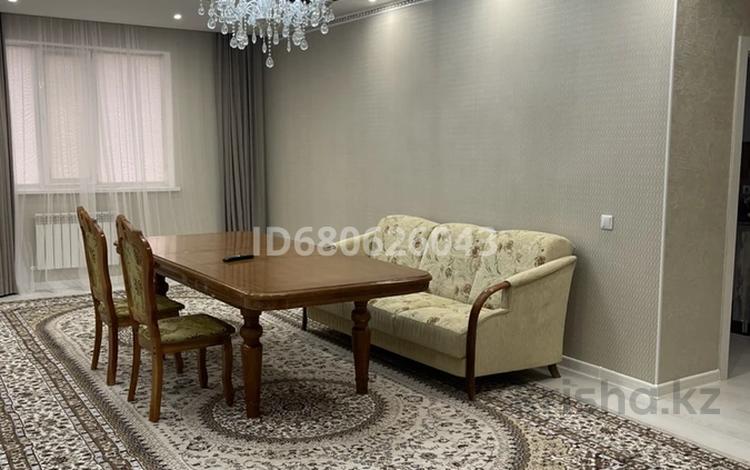 3-бөлмелі пәтер · 130 м² · 4/5 қабат, Бокенбай батыра 153/1, бағасы: 300 000 ₸ в Актобе — фото 5