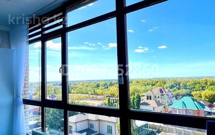 3-бөлмелі пәтер · 105 м² · 8/8 қабат, Сатыбалды Дауымова 69/5, бағасы: 75 млн ₸ в Уральске — фото 2