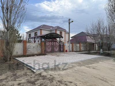 Жеке үй · 5 бөлме · 301 м² · 10 жүзд., Майкиби 12, бағасы: 60 млн ₸ в Актобе, жилой массив Заречный-3
