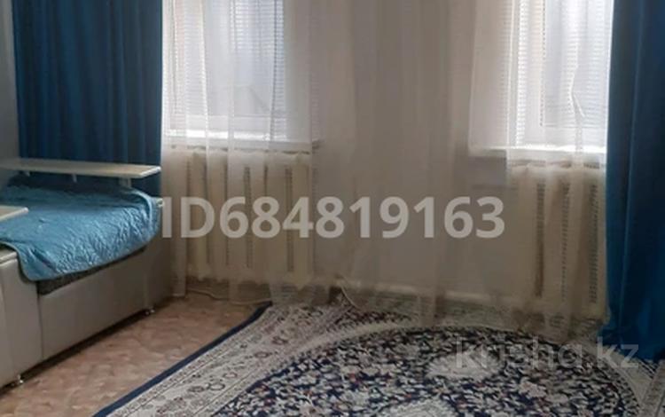 Отдельный дом · 3 комнаты · 70 м² · 6 сот., Джангильдина — Амбулаторный 32 за 18 млн ₸ в Семее — фото 2