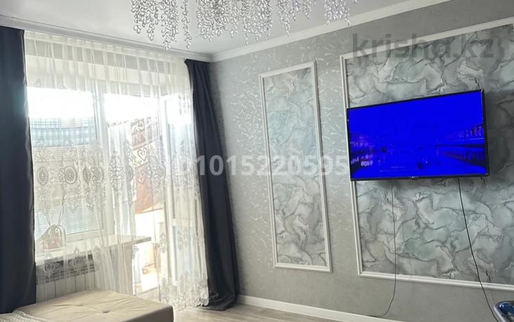 4-комнатная квартира · 80 м² · 8/9 этаж, мкр Юго-Восток 18 — Республика 18 за ~ 30 млн ₸ в Караганде, Казыбек би р-н — фото 2