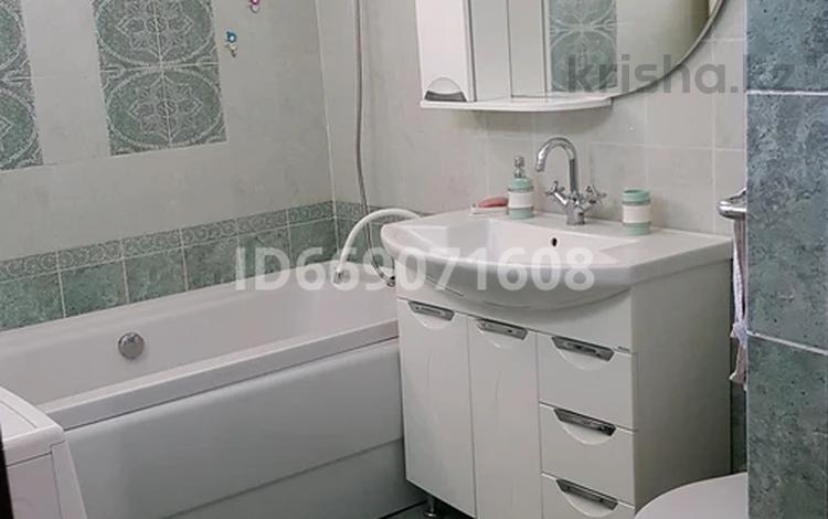 3-комнатная квартира · 63 м² · 2/5 этаж, Конаева 4 за 30 млн ₸ в Таразе — фото 2