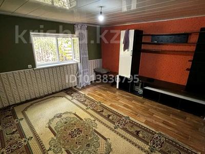 Часть дома · 1 комната · 55 м² · 8 сот., 11-й микрорайон — Алимбетова 163А,остановка 36 школа по Елшибек батыр за 150 000 ₸ в Шымкенте, Енбекшинский р-н