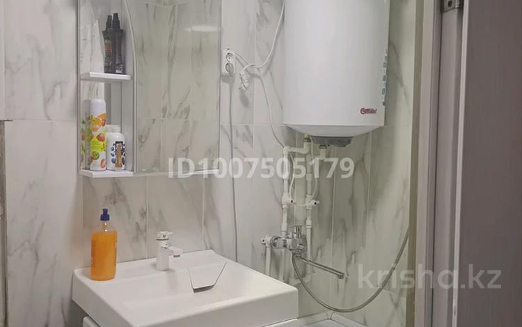 3-бөлмелі пәтер · 60 м² · 3/5 қабат, Пр Сатпаева 125, бағасы: 17 млн ₸ — фото 2