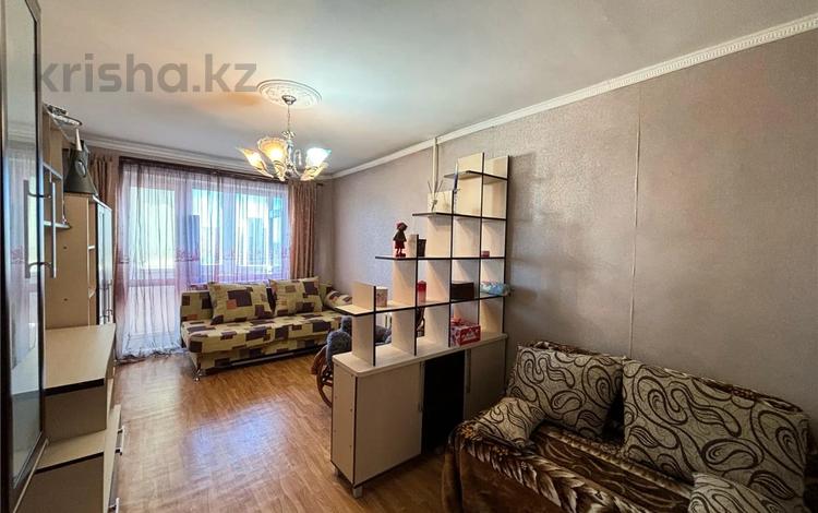 2-бөлмелі пәтер, 53 м², 6/9 қабат, мкр Юго-Восток, Университетская 29, бағасы: 17.5 млн 〒 в Караганде, Казыбек би р-н — фото 2