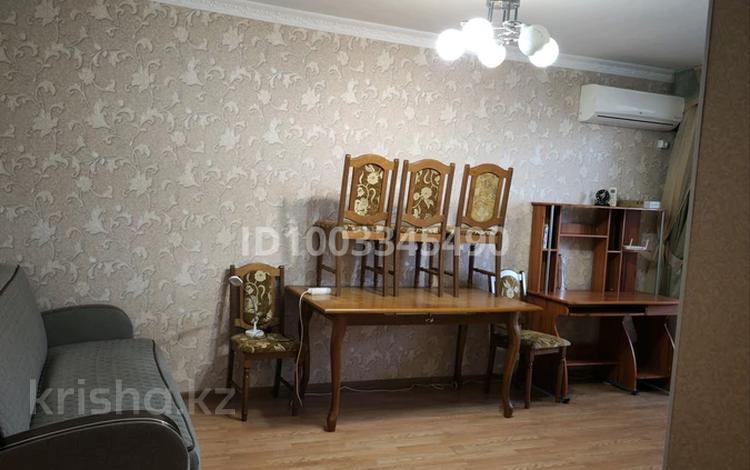 2-комнатная квартира · 51 м² · 3/9 этаж, 10 микрорайон 5 дом за 18 млн 〒 в Аксае — фото 2