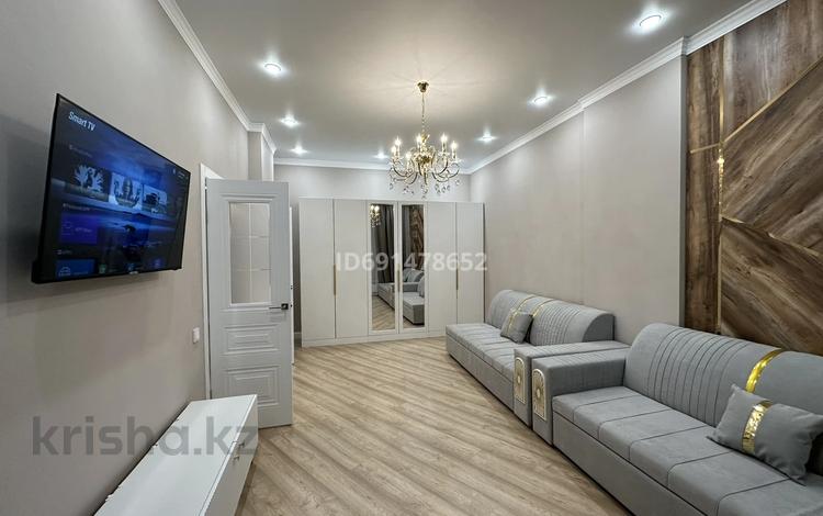 3-комнатная квартира, 85 м², 5/9 этаж помесячно, Ильяс Омарова 2