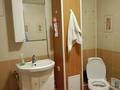 3-комнатная квартира · 92 м² · 10/10 этаж, мкр Жилгородок, Мира — Над супермаркетом Дина за 21 млн ₸ в Актобе — фото 5