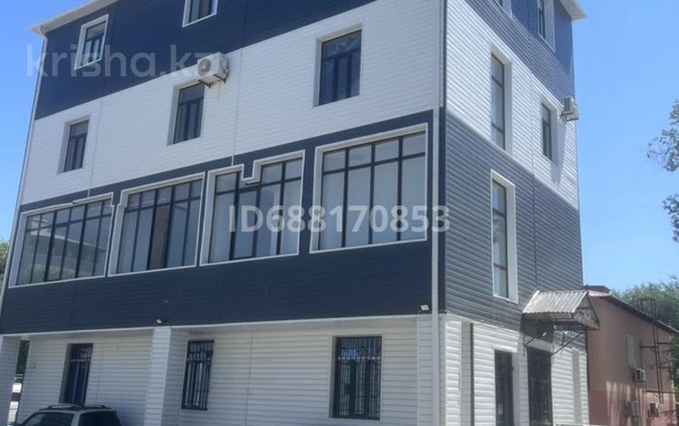 Свободное назначение, офисы, магазины и бутики, склады, азс, автосервисы и автомойки, общепит, салоны красоты · 430 м² за 500 000 〒 в Туркестане — фото 2