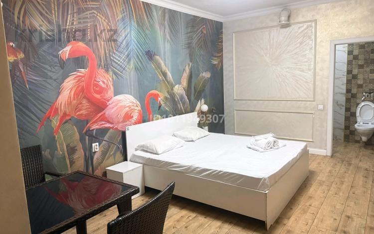 1-бөлмелі пәтер · 45 м² · 1/4 қабат, Толе би 128 — Толе би 128, бағасы: 7 000 ₸ в Алматы, Алмалинский р-н — фото 2