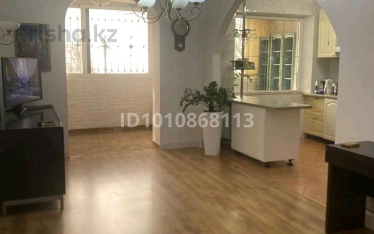 4-комнатная квартира · 115 м² · 1/5 этаж, 15-й мкр 10 за 90 млн ₸ в Актау — фото 2