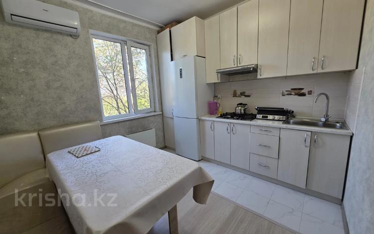1-комнатная квартира · 40 м² · 3/6 этаж, мкр Кокжиек за 21.5 млн ₸ в Алматы, Жетысуский р-н — фото 10