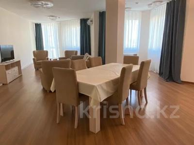 4-комнатная квартира · 200 м² · 7/9 этаж, мкр Ак Шагала, Акберен 4 за 86.6 млн 〒 в Атырау