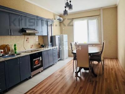 2-комнатная квартира · 75 м² · 13/16 этаж, мкр. Алмагуль, Алмагул 24 за 250 000 ₸ в Атырау