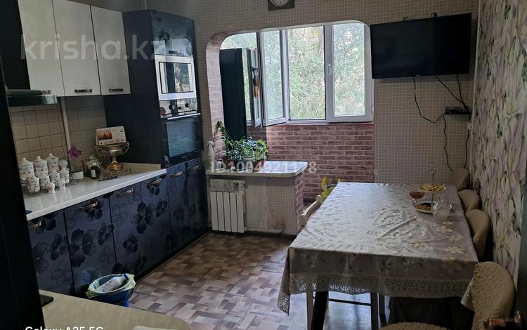 2-комнатная квартира · 50 м² · 3/5 этаж, мкр Калкаман-1 1а — напротив 1-больницы,во дворе за 36 млн ₸ в Алматы, Наурызбайский р-н — фото 2