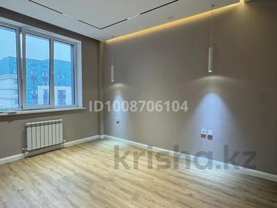 2-бөлмелі пәтер · 77 м² · 7/9 қабат, мкр Нурсая, Абулхайыр хана 74/1 — Абулхайыр хана 74/1, бағасы: 41 млн ₸ в Атырау