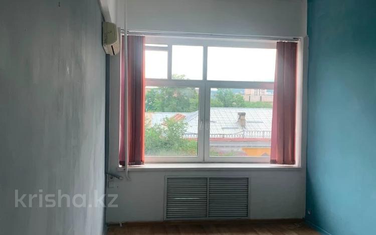 Свободное назначение, офисы, кабинеты и рабочие места · 36 м² за 320 000 ₸ в Алматы — фото 18