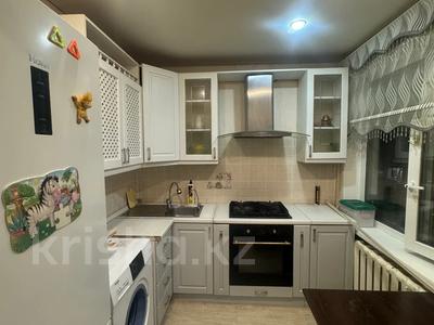 Аренда квартир в Астане: 3-комнатная квартира · 50 м² · 4/4 этаж, Алтынсарина 6 за 200 000 〒 3-комнатная квартира · 50 м² · 4/4 этаж, Алтынсарина 6 за 200 000 〒 в Астане, Сарыарка р-н